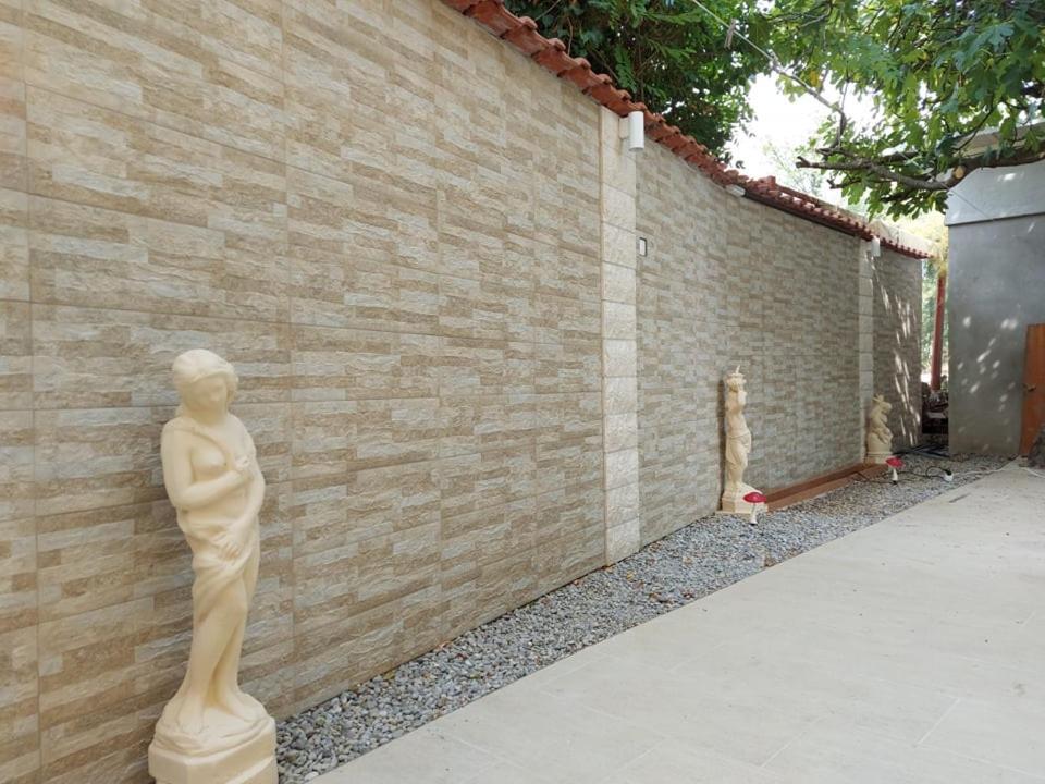 איגאלו Guest House Ivana מראה חיצוני תמונה