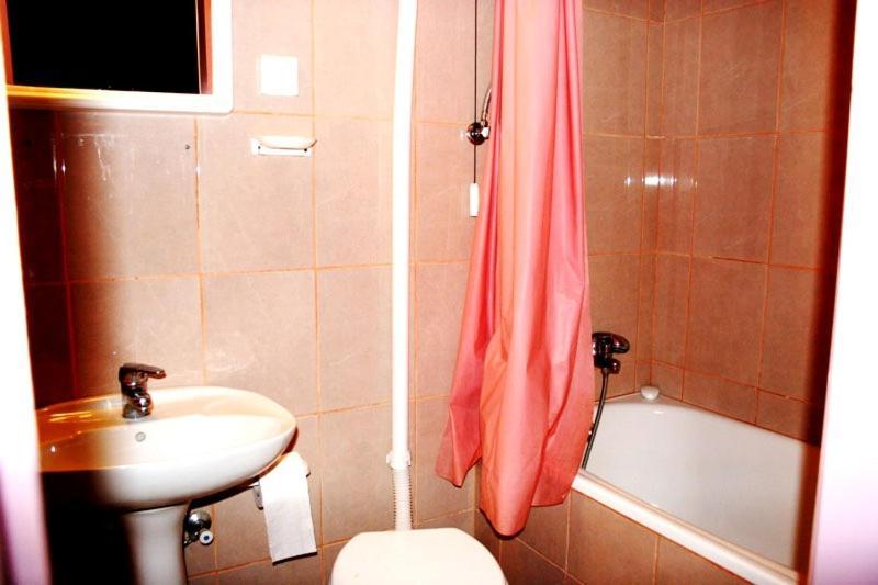 איגאלו Guest House Ivana מראה חיצוני תמונה